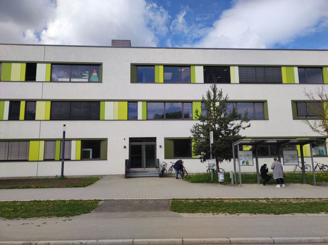 Foto vom Ort 'Gebr.-Asam-Mittelschule, Maximilianstr. 21, IN'